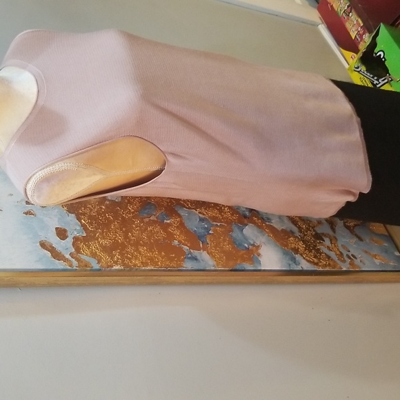 Armani Collezioni Blush Tunic Knit Sleeveless Top Sz. 12 Made in Italy $350 MSRP - Picture 3 of 10